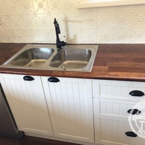Pressed Tin Panels Clover Kitchen Splashback Classic White Country